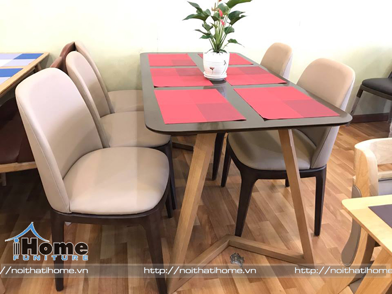 Làm bàn ghế ăn cho gia đình tại Hải Phòng
